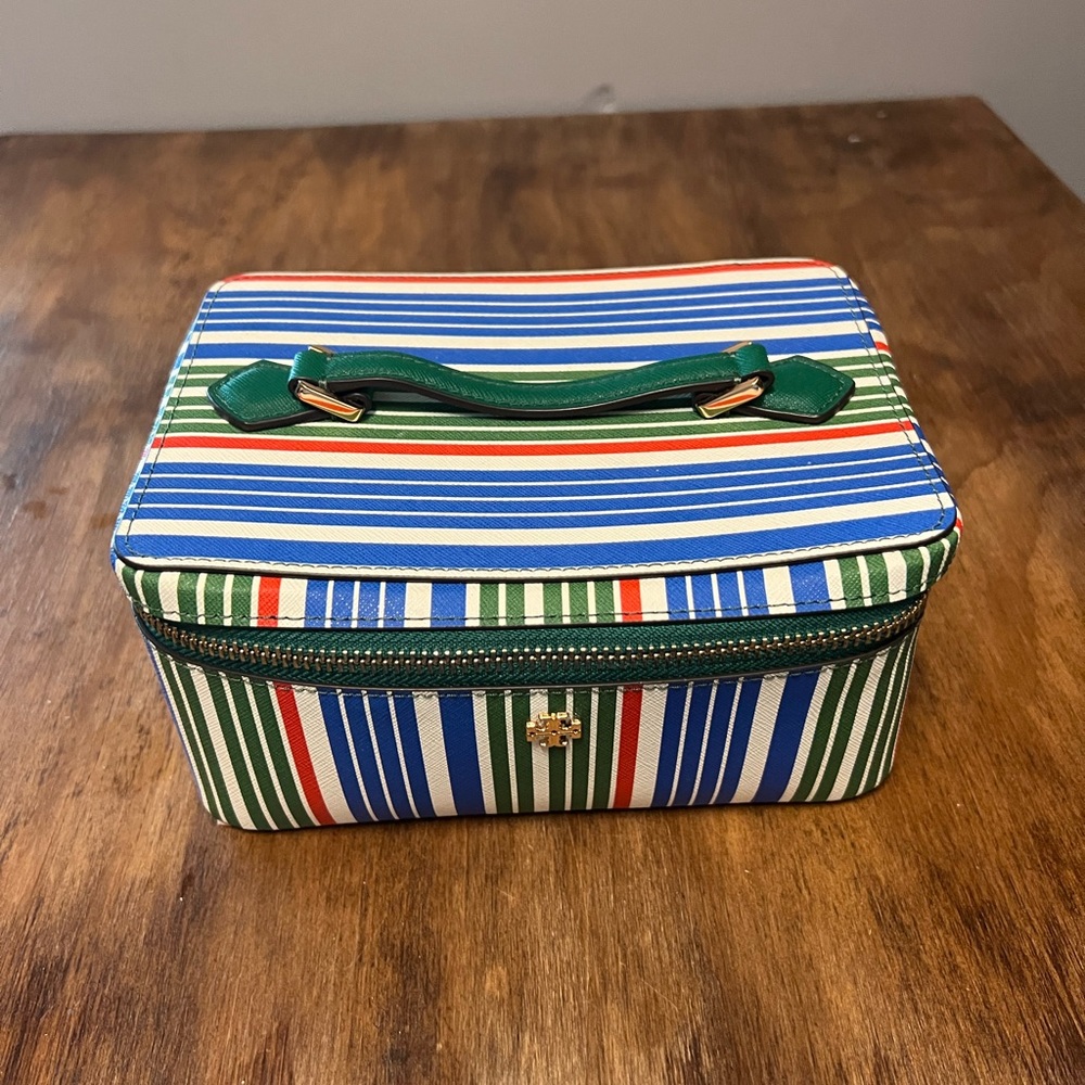 Tori Burch train case